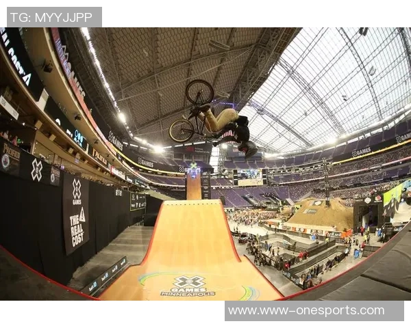 实时新闻上海极限运动队在世界攀岩锦标赛中的意识表现与技术分析